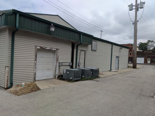 210 W Main St, Lexington, IL 61753